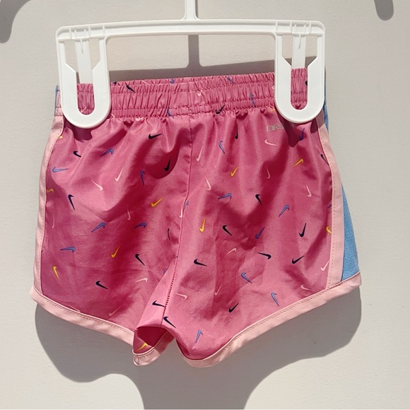 Nike dri-fit, shorts and tee set - Picture 8 of 9